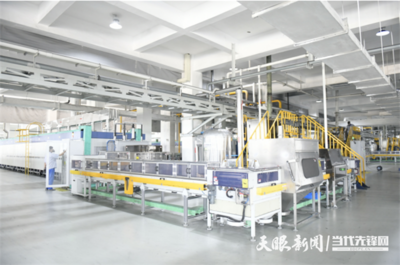 義龍新區振華新材料鋰離子電池正極材料生產線（三期）1月完成投資1.12億元，技術服務賦能產業升級